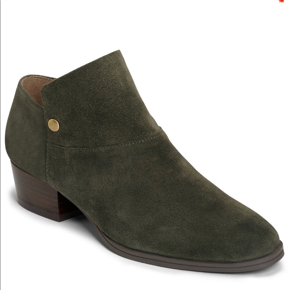Aerosoles booties Color dark green width M
